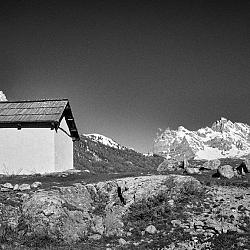 Chapelle N-D du Bon Secours, Chalets de Lacou