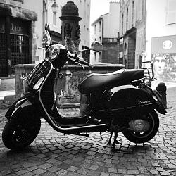 Scooter, Clermont-Ferrand (Moyen format argentique)