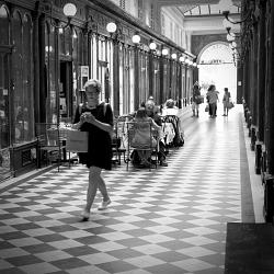 Dodat, Paris